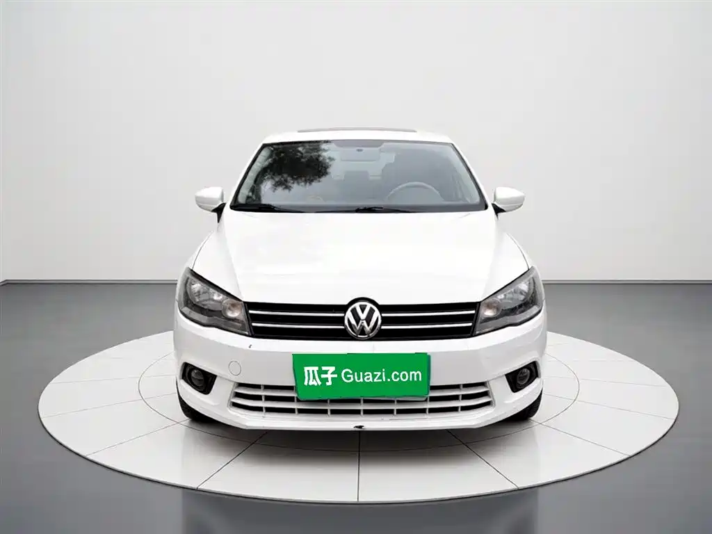 Volkswagen Jetta 2013 1.6L Manual Comfort фото 2