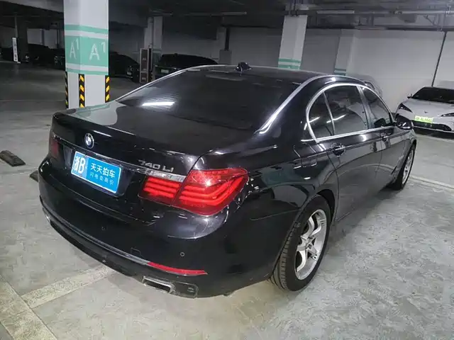 BMW 7 Series 2013 Model 730Li Luxury — фото 5