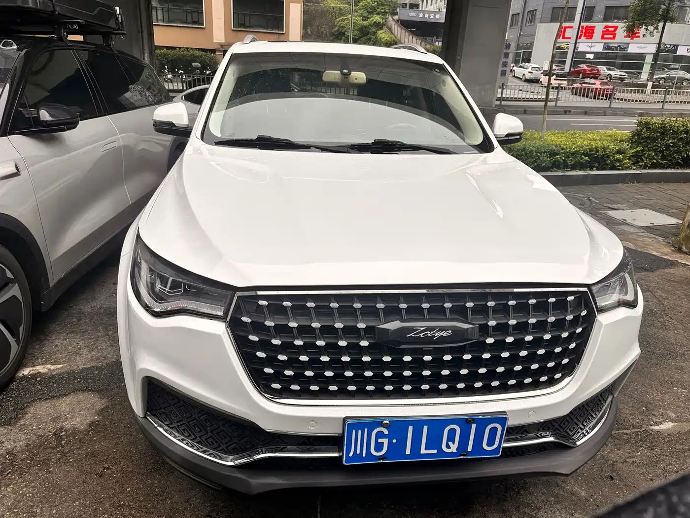 Zotye T800 2019 2018 2.0T Automatic Premium Smart Connection 7-seater