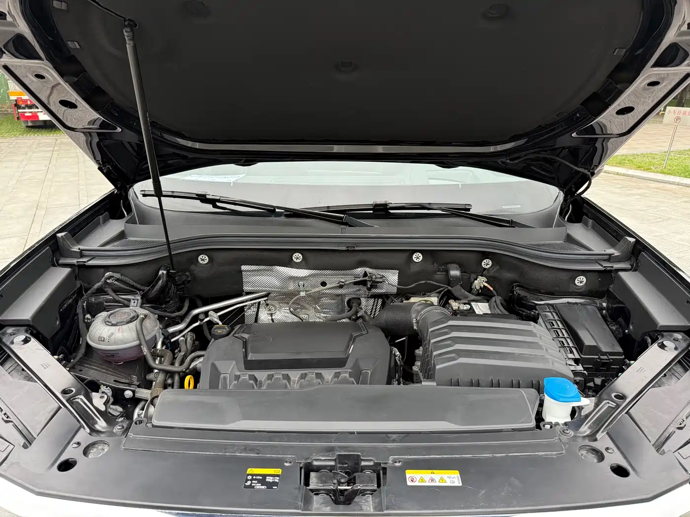 Volkswagen Teramont 2024 380TSI 4WD Dragon Auspicious Edition фото 16