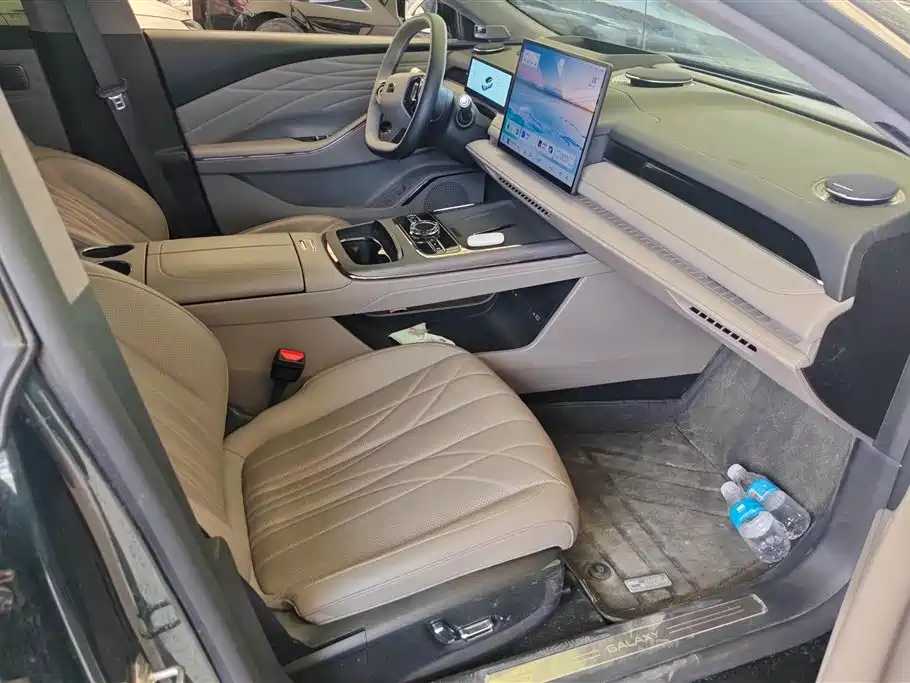 Geely Galaxy Galaxy Xingyao 8 2025 130km EM-P Starship Edition фото 8