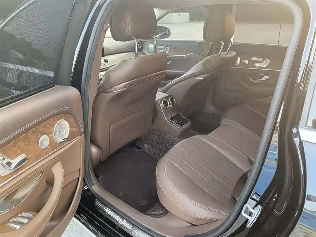 Mercedes-Benz E-Class 2023 E 300 L Luxury фото 5