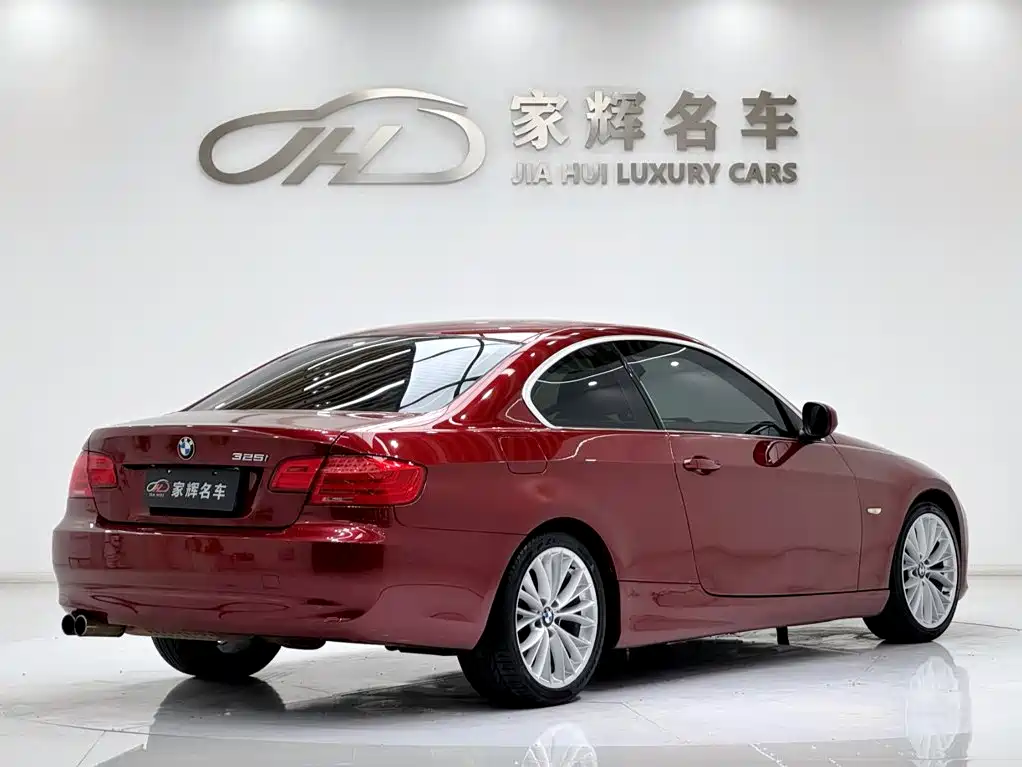 BMW 3 Series (Import) 2013 2011 320i Coupe