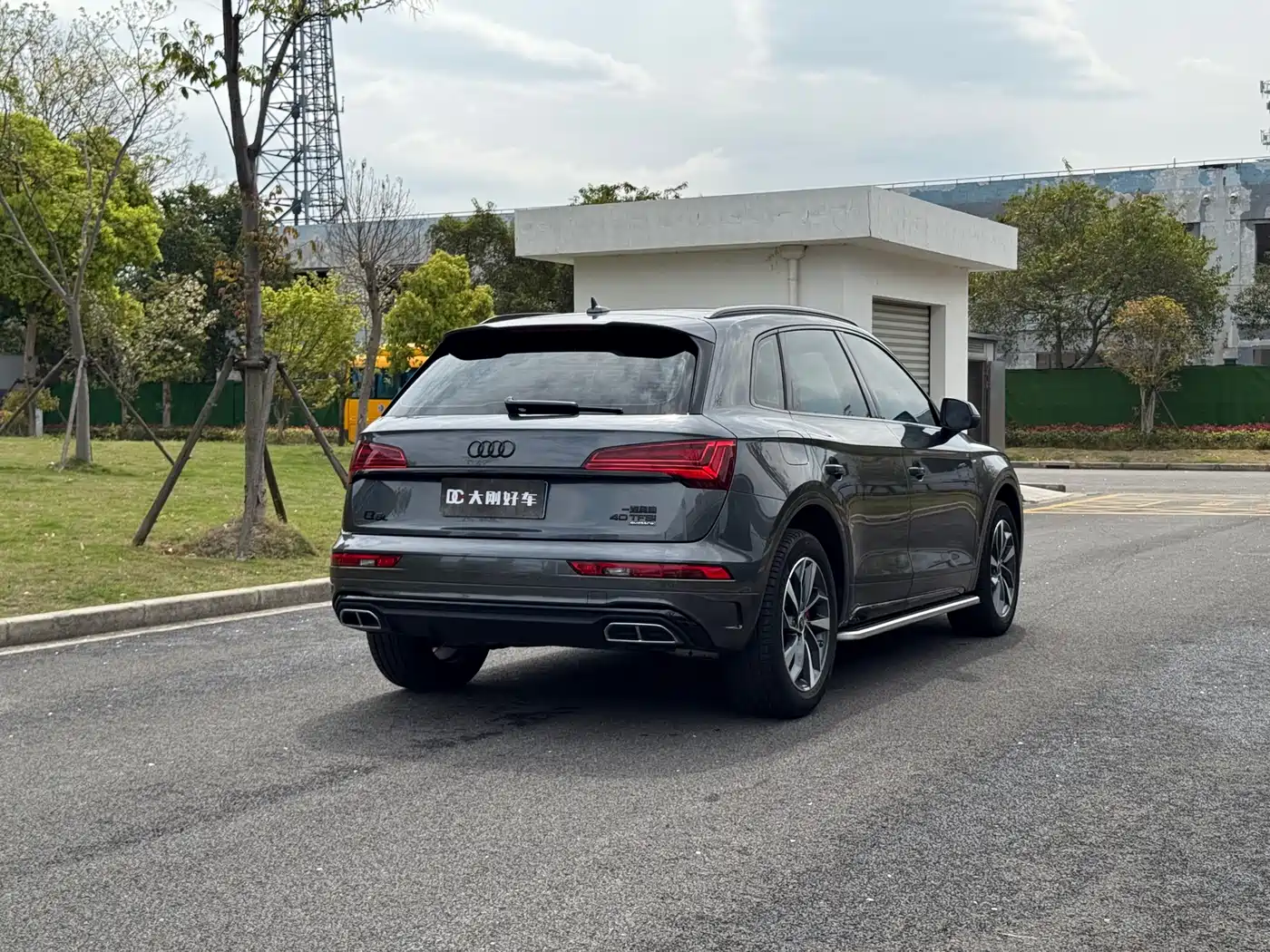 Audi Q5L 2023 40T Luxury Dynamic фото 4