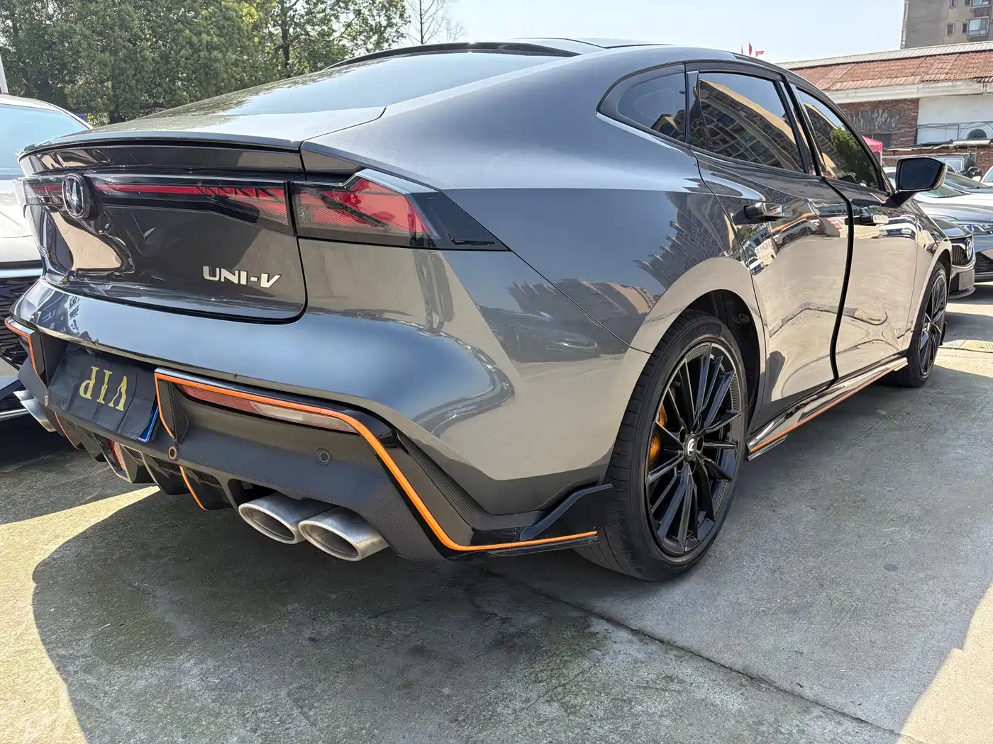 CHANGAN UNI-V