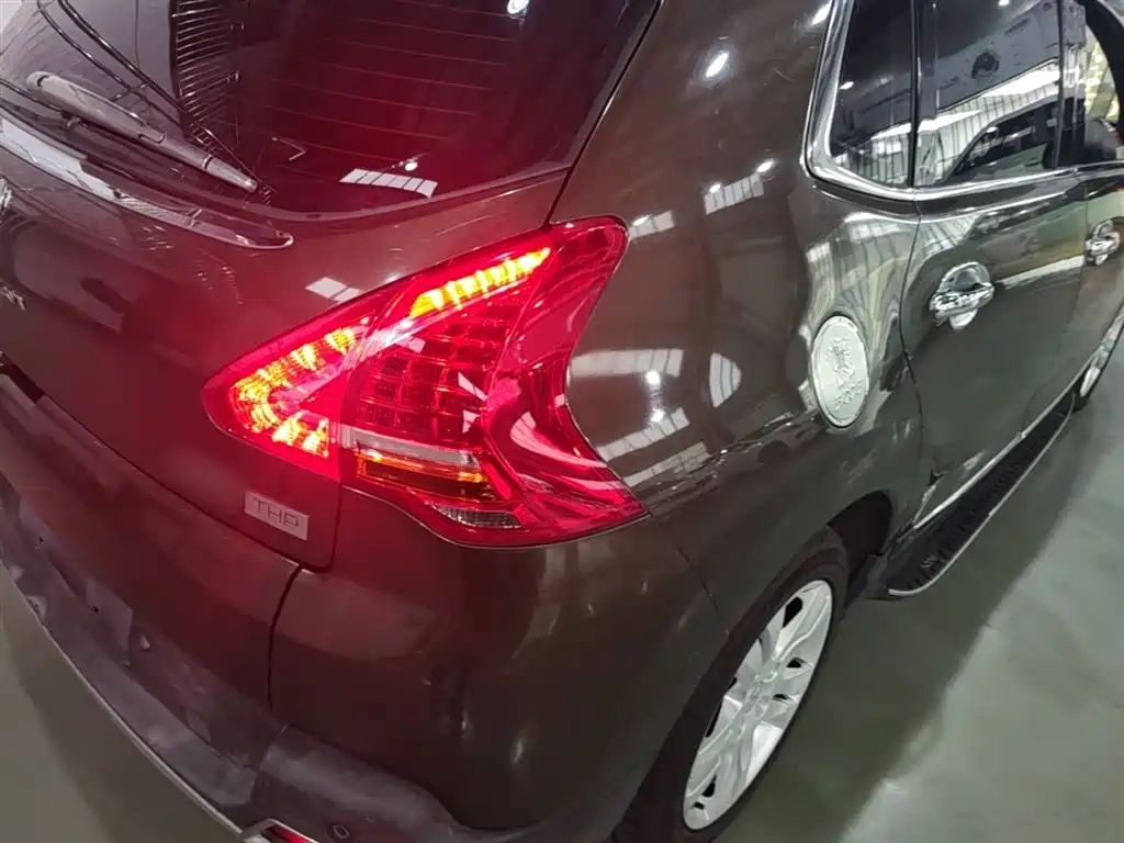 Peugeot 3008 2013 1.6THP Automatic Prestige Edition фото 8