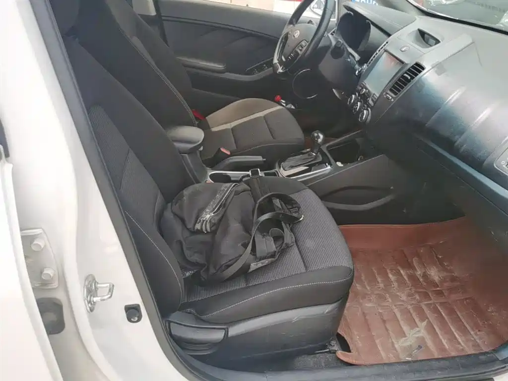 Kia K3 2016 1.6L Automatic GLS фото 25