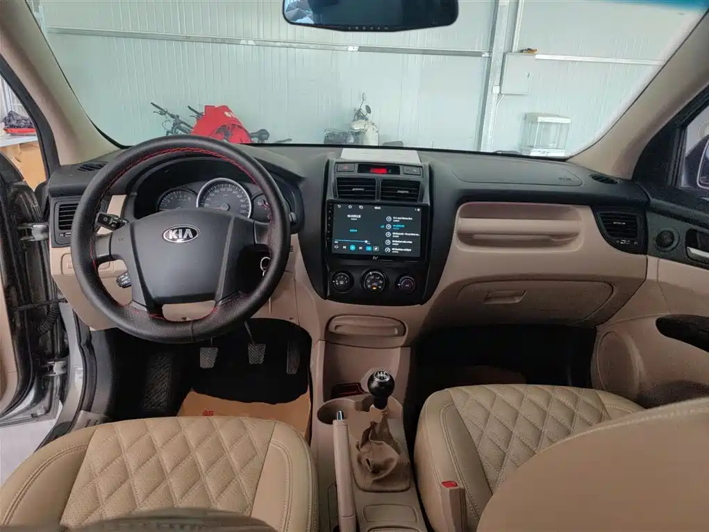 Kia Sportage 2013 2.0L Manual 2WD GL фото 6