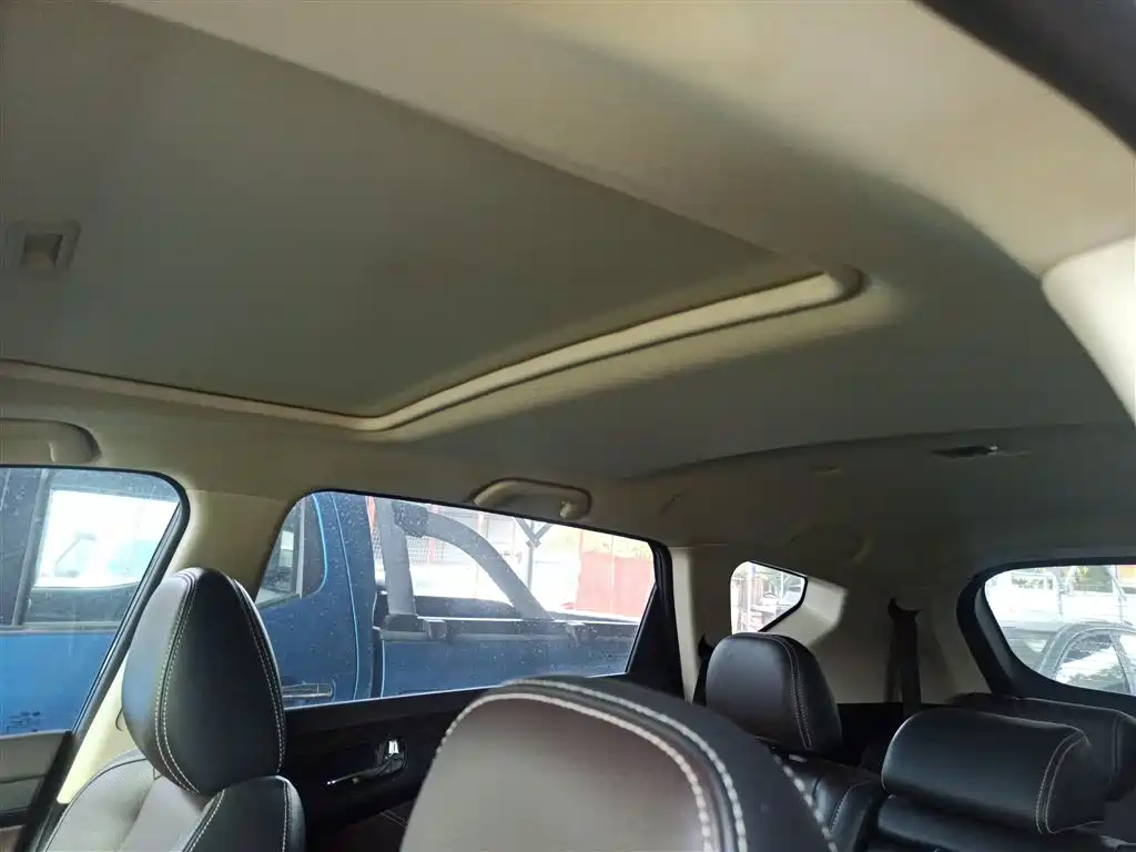 Dongfeng Fengguang Fengguang 580 2019 2020 1.5T CVT Luxury
