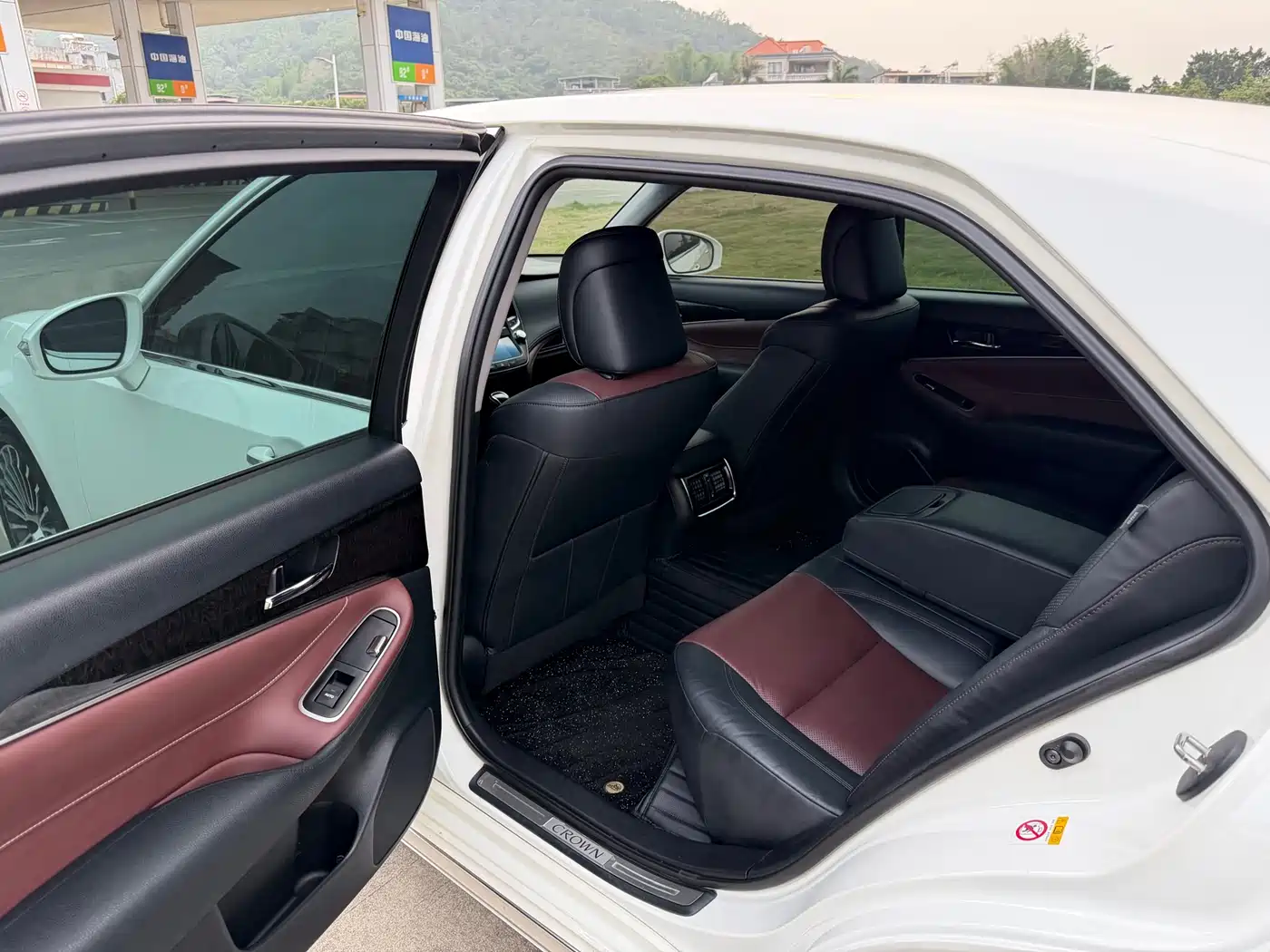 Toyota Crown 2018 2.0T Sport Edition фото 7