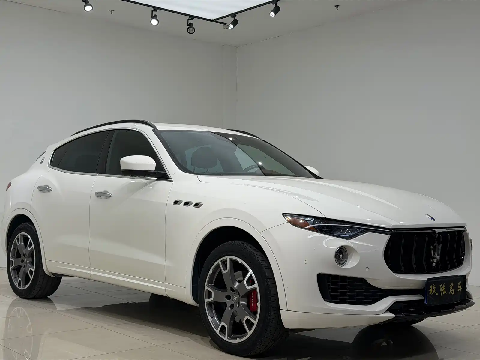 صورة 3 - Maserati Levante