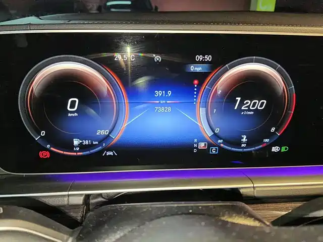 Mercedes-Benz GLE 2022 GLE 350 4MATIC Fashion — фото 4