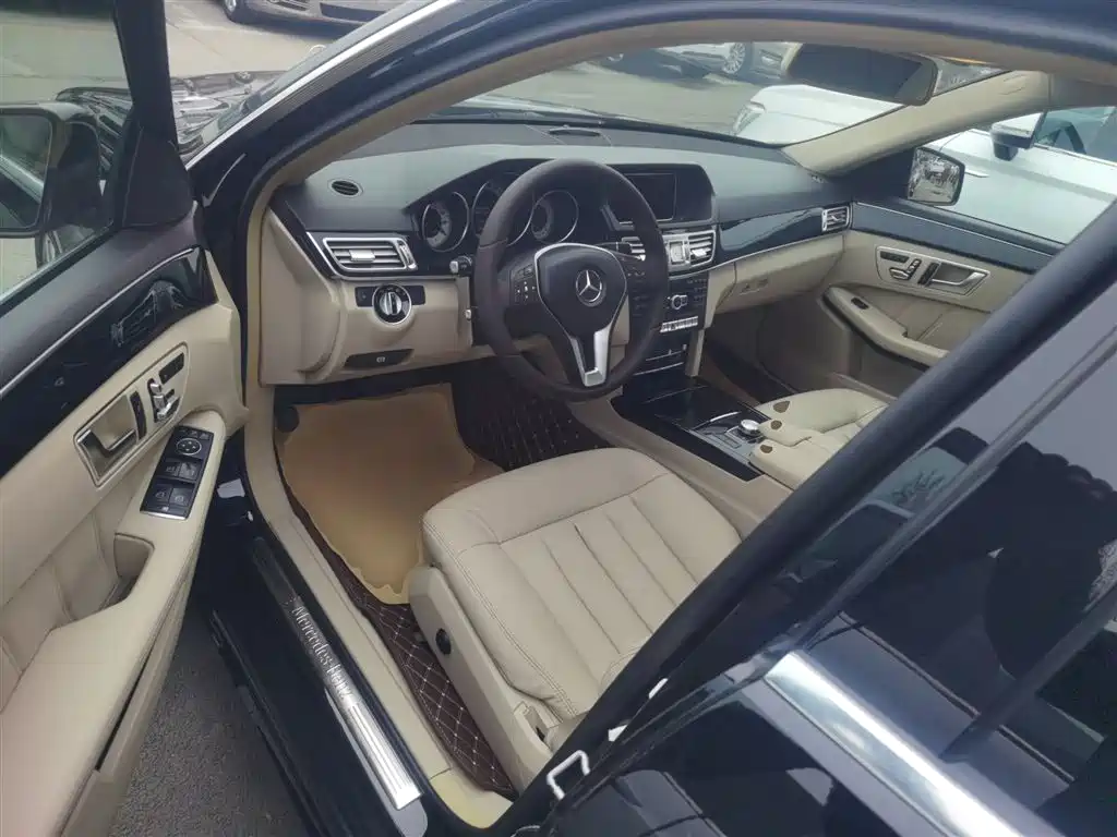 Mercedes-Benz E-Class 2014 Facelift E 300 L Sport фото 12