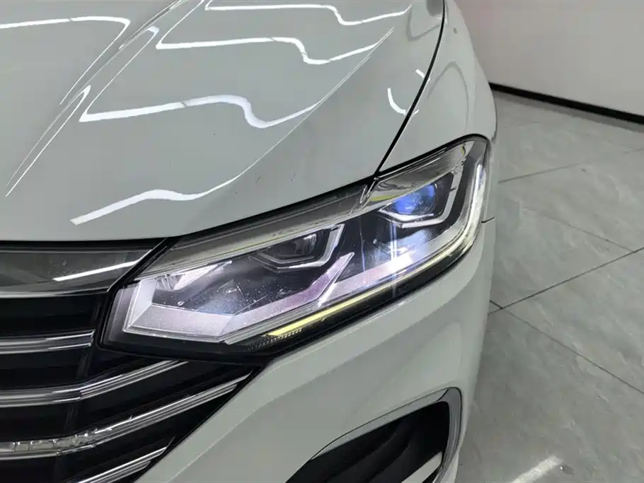 Volkswagen Lavida 2023 1.5L Auto Luxury Edition фото 5