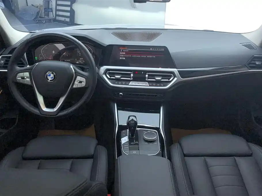 BMW 3 Series 2020 320i Sport Package фото 12