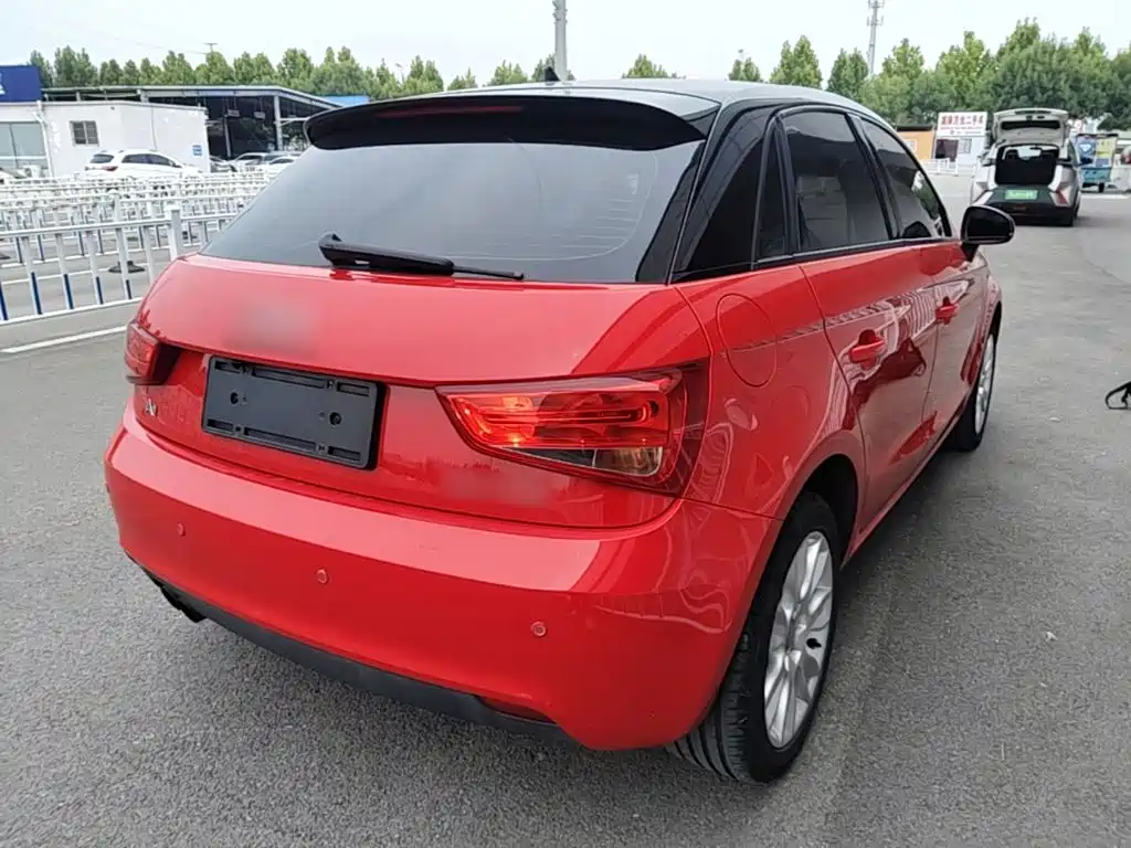 صورة 7 - Audi A1