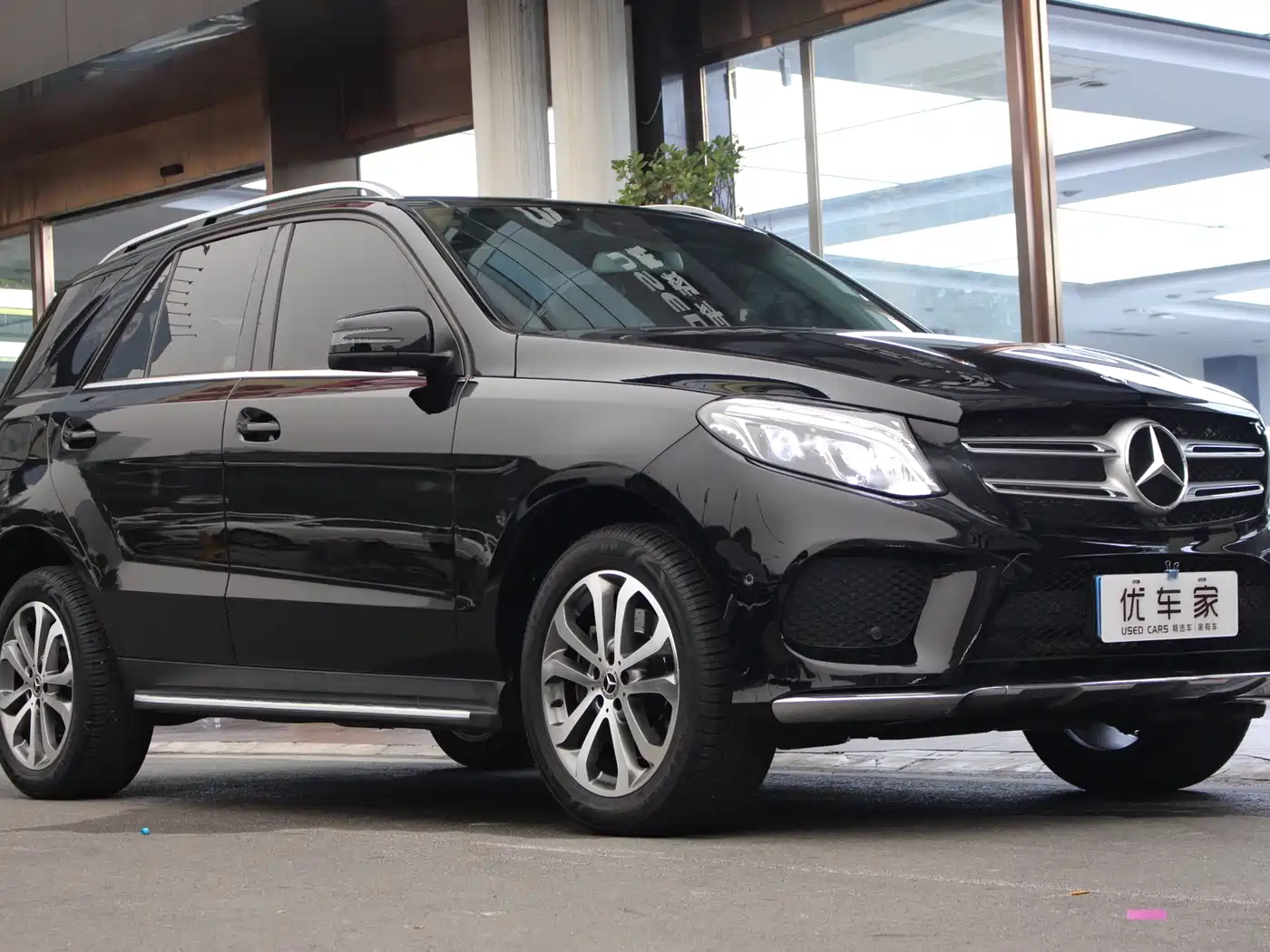 Mercedes-Benz GLE 2017 GLE 320 4MATIC Dynamic фото 3