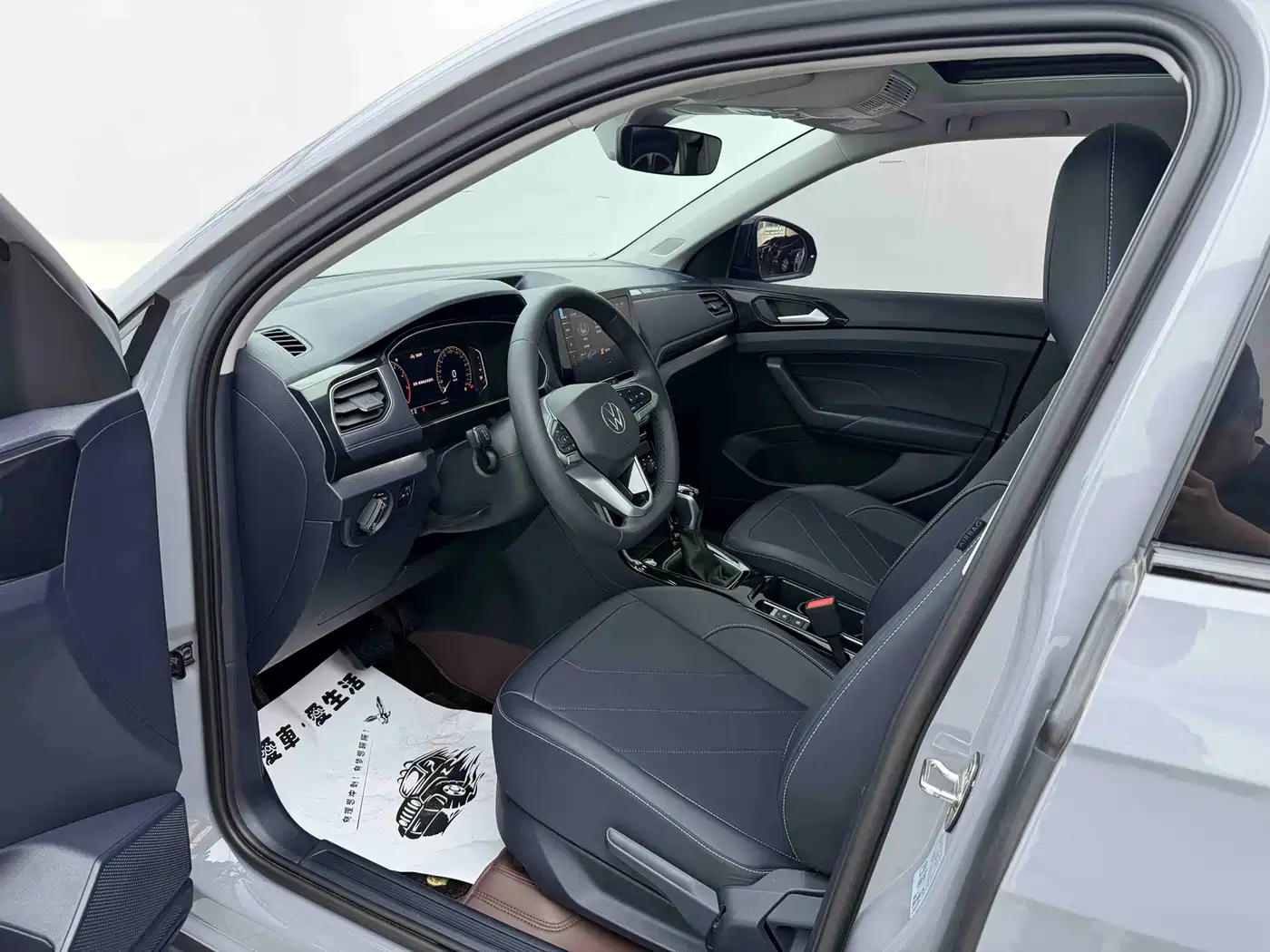 Volkswagen Tharu 2025 Model Rising Star 300TSI Aspiration Edition фото 16