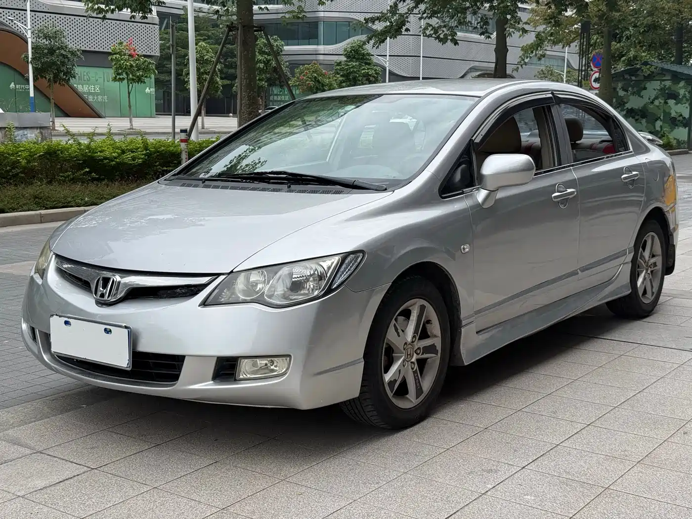 CIIMO CIIMO 2014 2012 1.8L Automatic