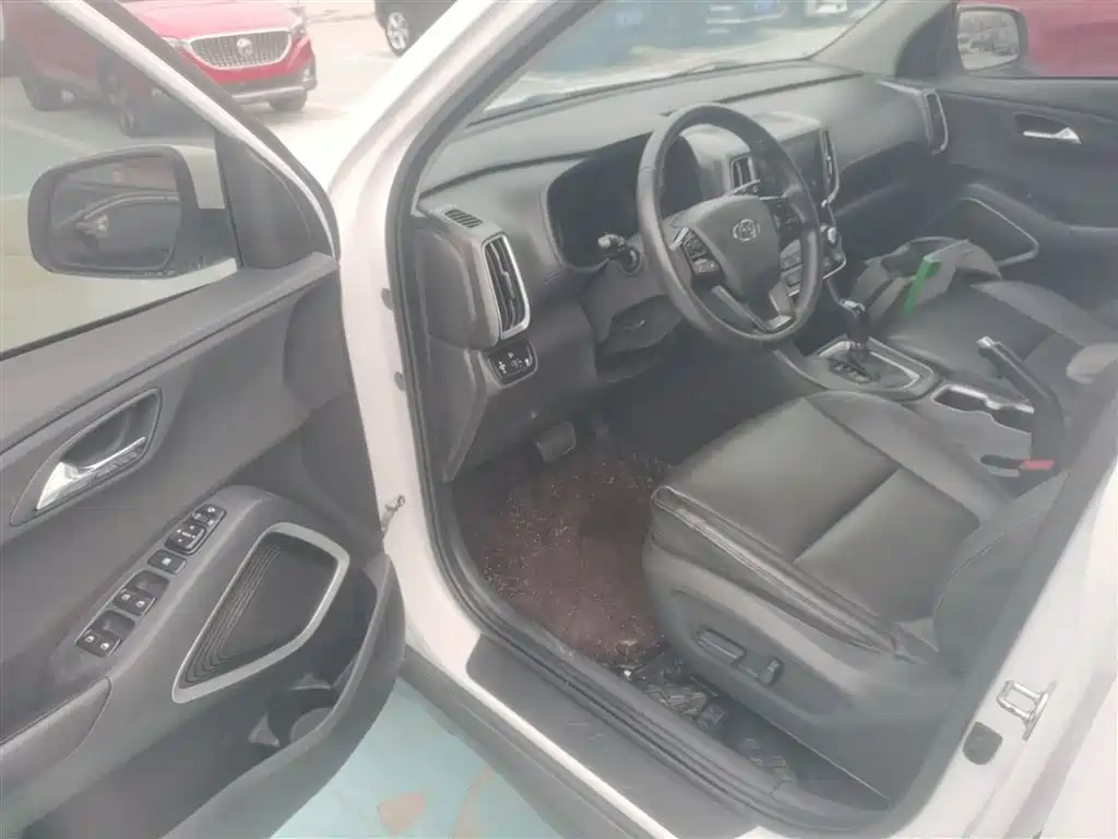 Hyundai Beijing Hyundai ix35 2019 2.0L Automatic 2WD Zhiyong·Enjoy China V фото 12