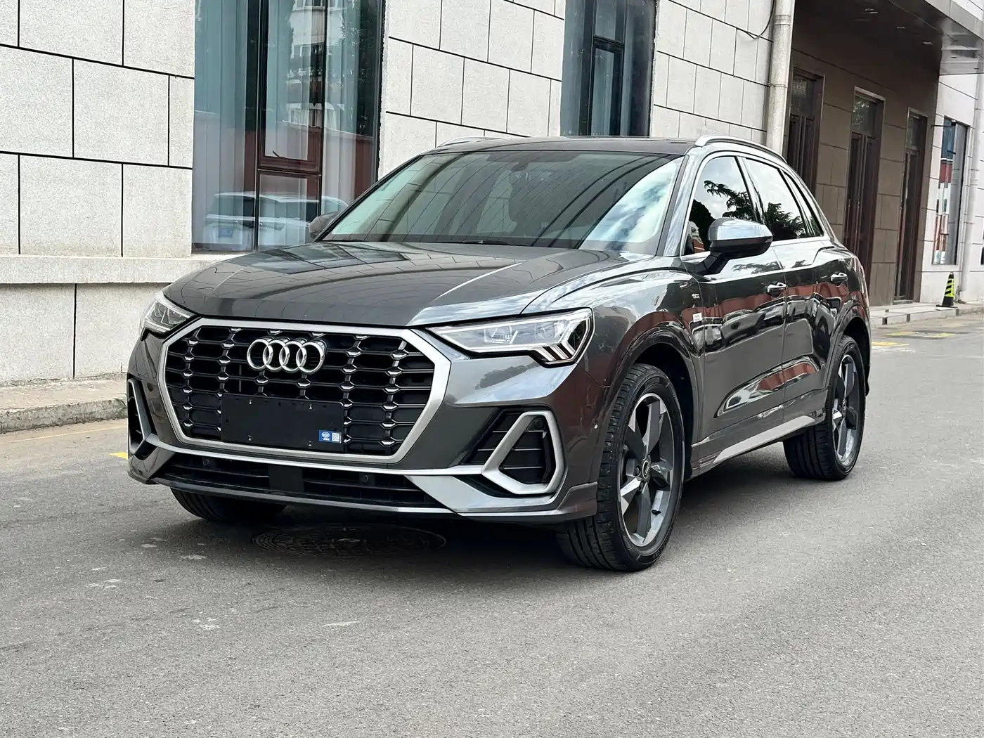 Audi Q3 2023 35 TFSI Fashion Dynamic (1.4T)