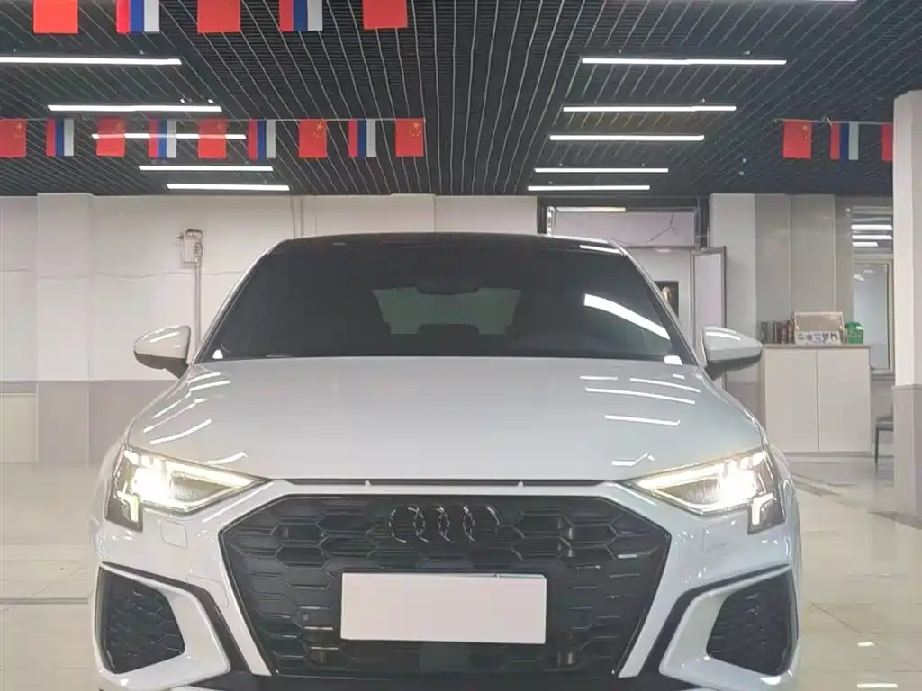 Audi A3 2022 Sportback 35 TFSI Style Sport фото 2