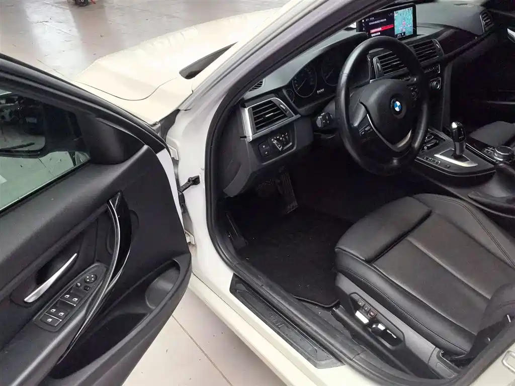 BMW 3 Series 2019 320Li Fashion Type фото 12