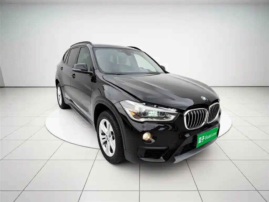 BMW X1 2016 sDrive18Li Premium Model фото 22
