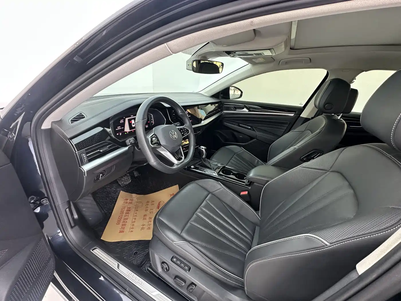 Volkswagen Passat 2024 380TSI Luxury фото 9
