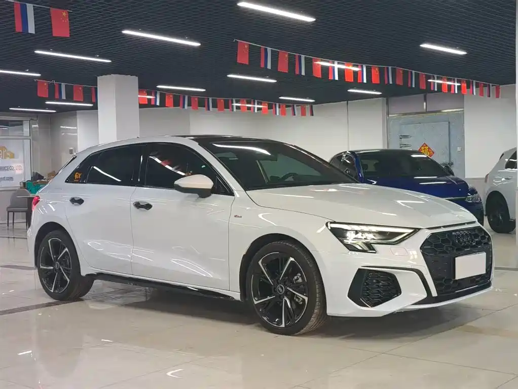 Audi A3 2022 Sportback 35 TFSI Style Sport фото 3