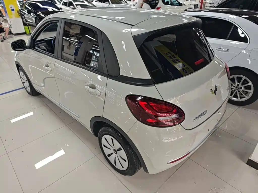 صورة 5 - Wuling Motors Wuling Bingo