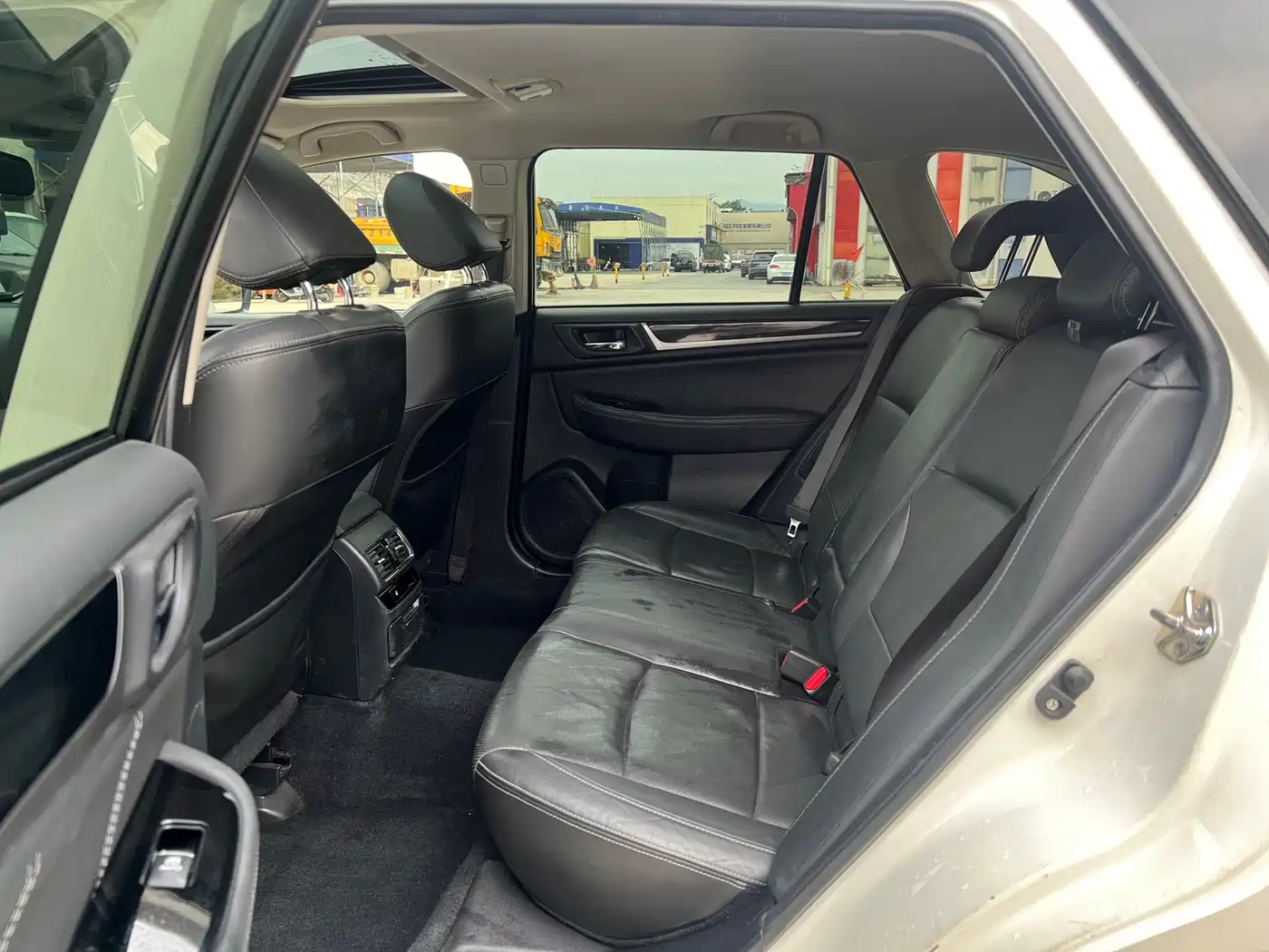 Subaru Outback 2017 2.5i Luxury Navigation Edition EyeSight фото 5