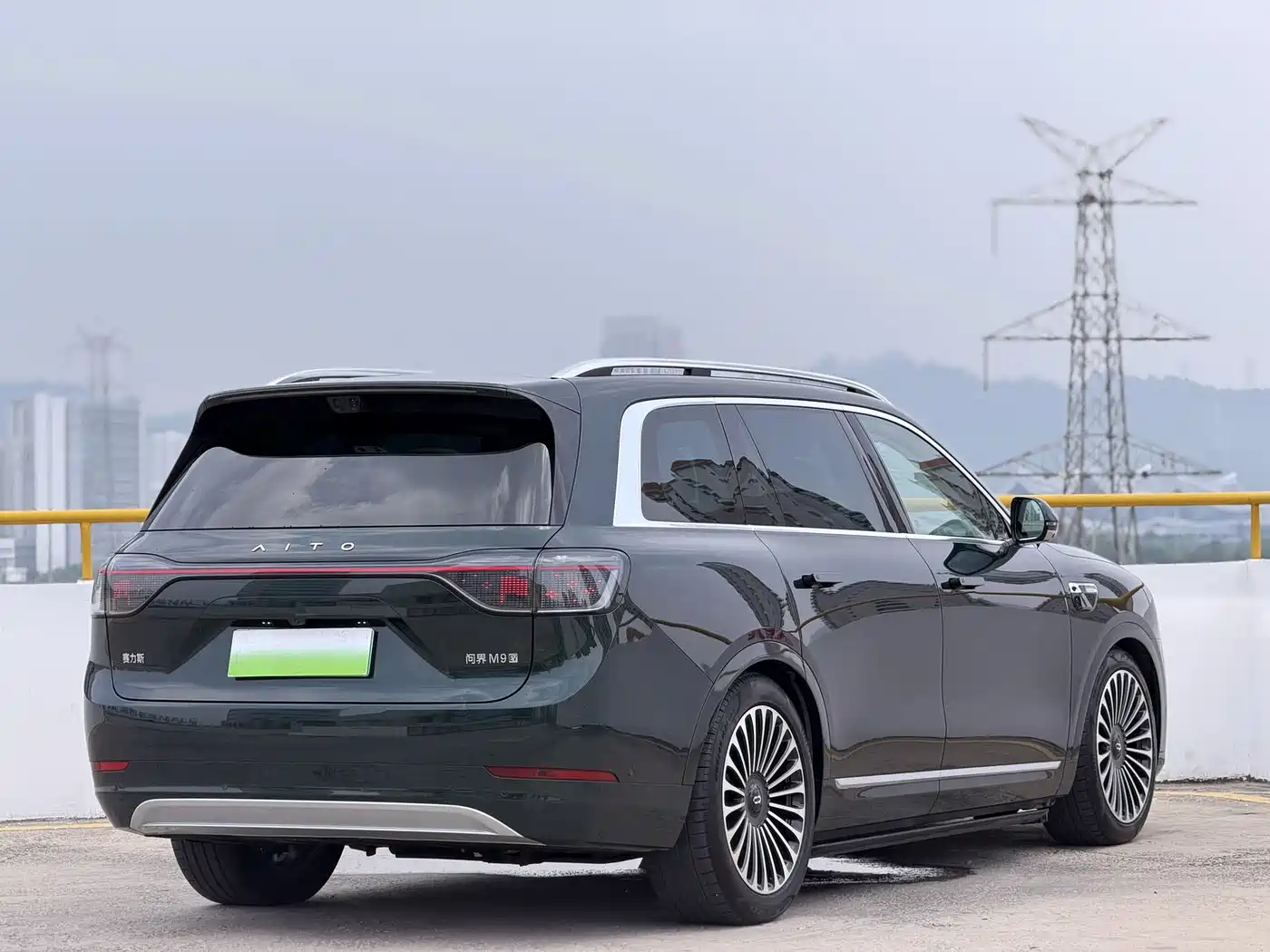 AITO Wenjie AITO M9 2025 Pure Electric Ultra 100kWh 6-Seater фото 4