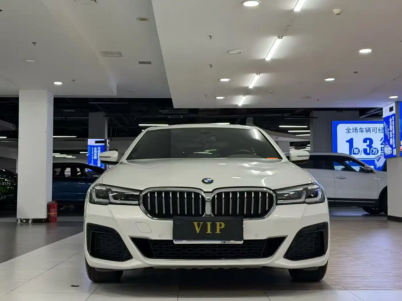 صورة 2 - BMW 5 Series