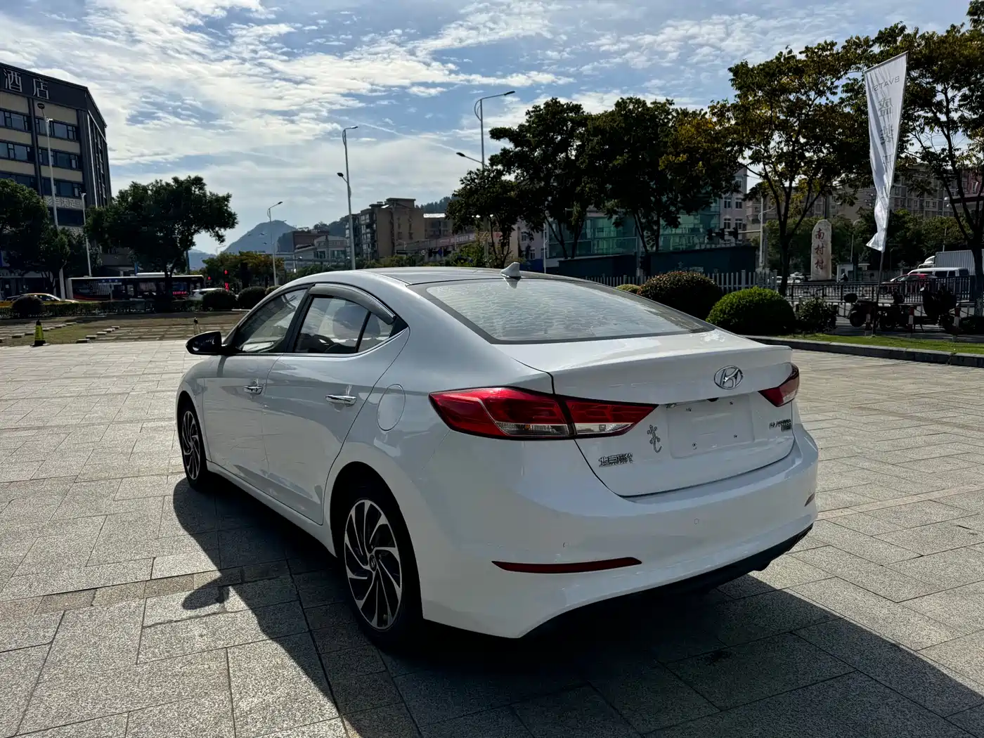 Hyundai Elantra 2020 1.4T DCT Dynamic·Vitality фото 4