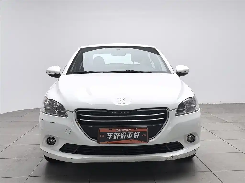 Peugeot 301 2016 1.6L Manual Comfort Edition фото 3