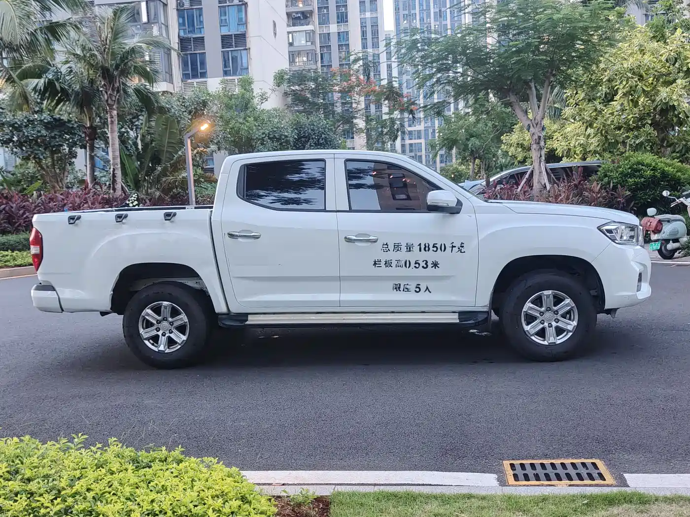 SAIC Maxus Maxus T70 2020 2.0T Diesel Manual 2WD Comfort Long Cab High Ground Clearance фото 5