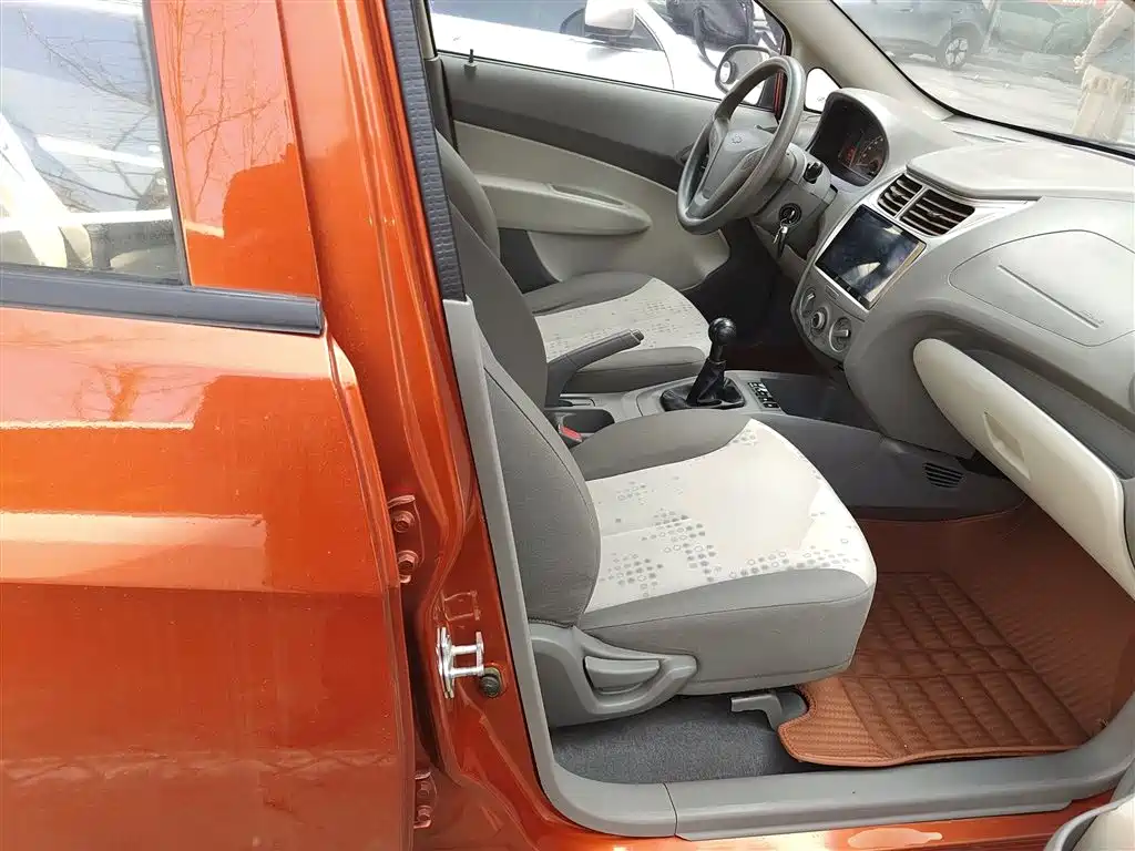 Chevrolet Sail 2013 Sedan 1.2L Manual Fashion Happiness Edition фото 25