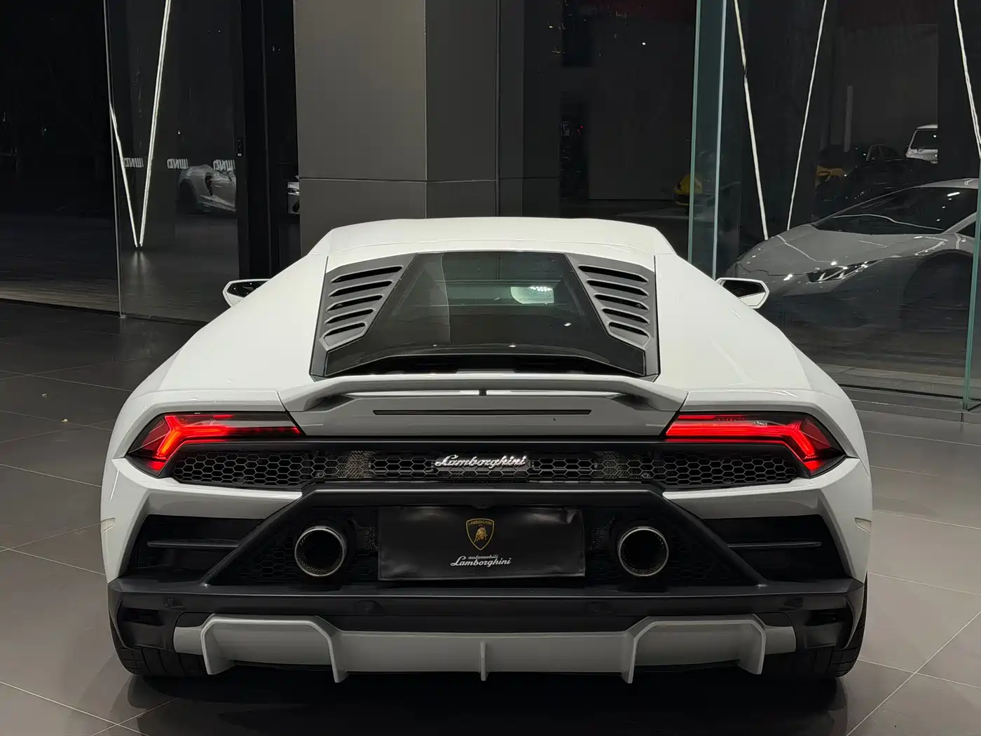 Lamborghini Huracán 2020 Huracán EVO RWD фото 8