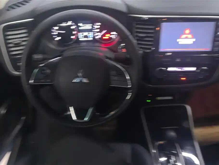 Mitsubishi Outlander 2019 2.0L 2WD Enjoy Edition 5-seater China V фото 12
