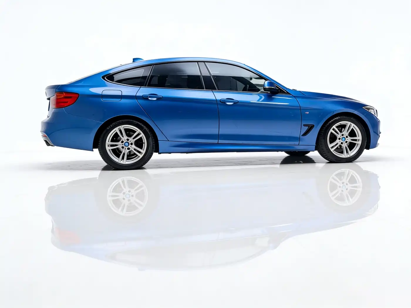 BMW 3 Series GT 2013 320i Style Design Package фото 22