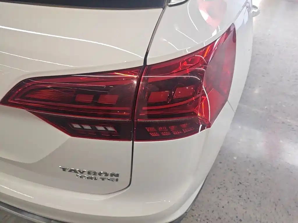 Фото 8 - Volkswagen Tayron
