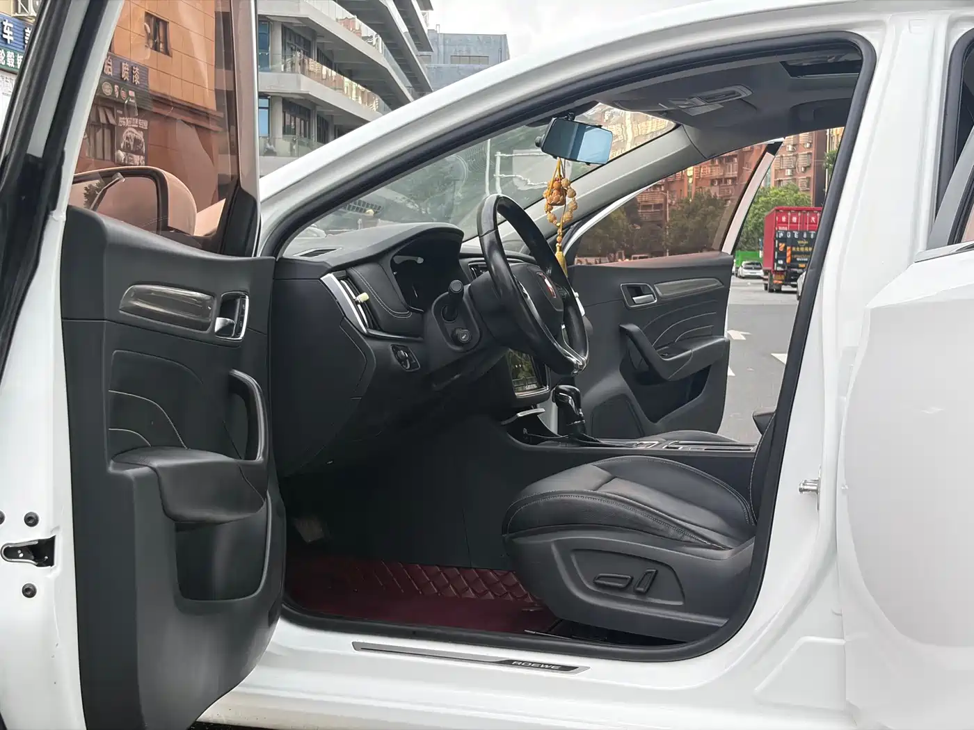 Roewe i6 2018 2017 20T Auto Internet Smart Premium Edition