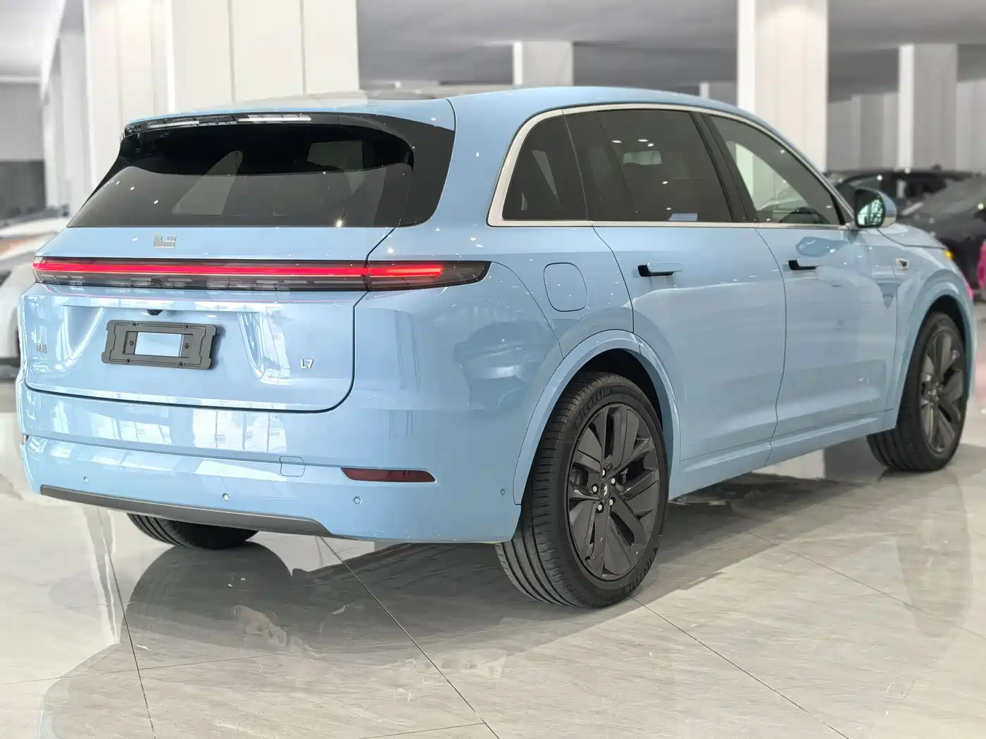 Li Auto IDEAL L7
