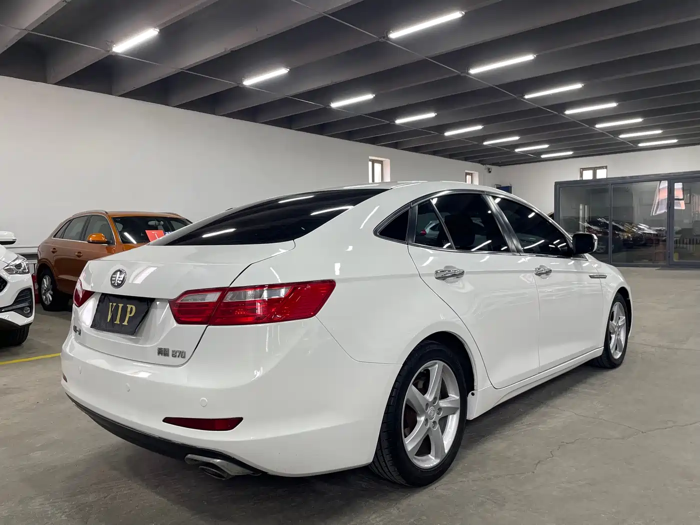 Besturn B70 2014 2014 2.0L Automatic Luxury