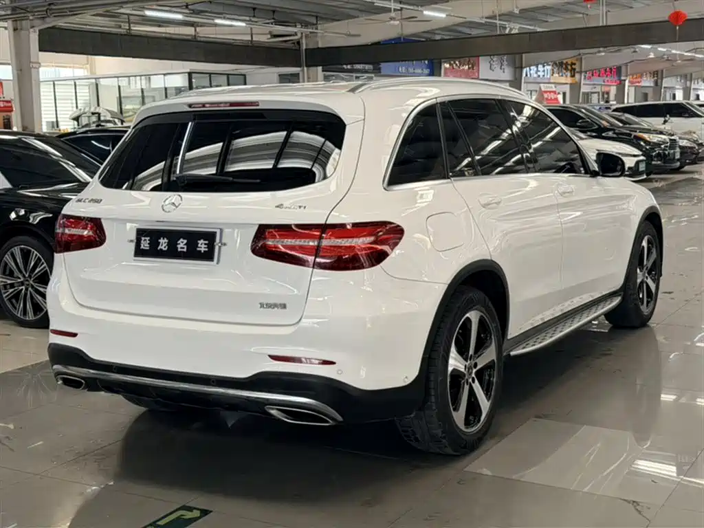 Mercedes-Benz GLC 2018 Facelift GLC 260 4MATIC Luxury фото 10