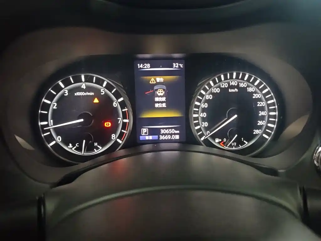 Infiniti Q50L 2019 2018 2.0T Comfort (China VI)
