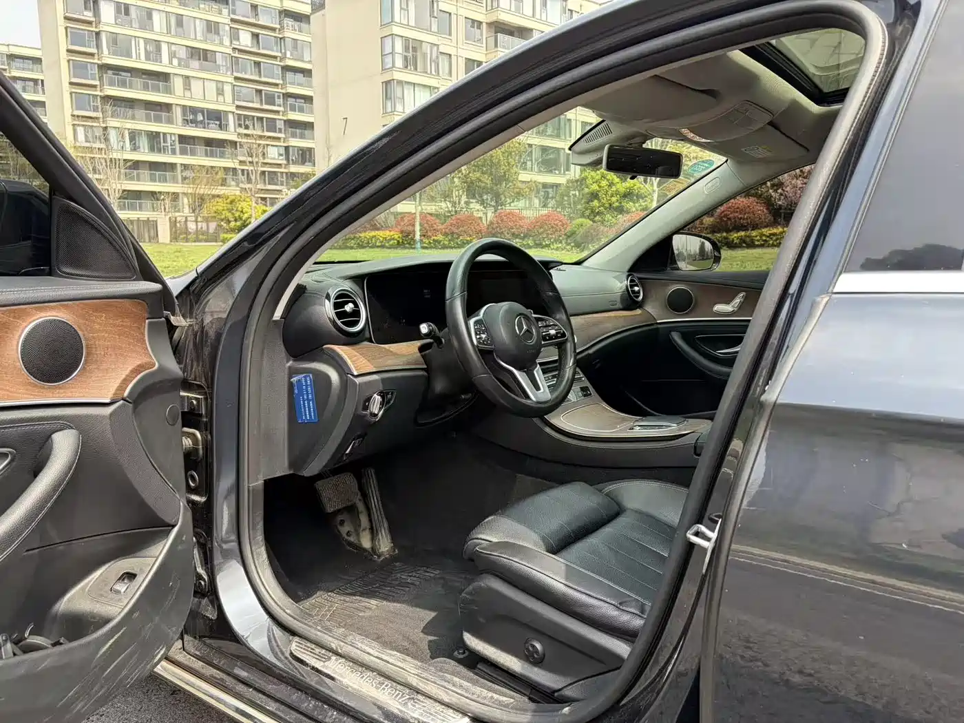 Mercedes-Benz E-Class 2019 E 200 L фото 12