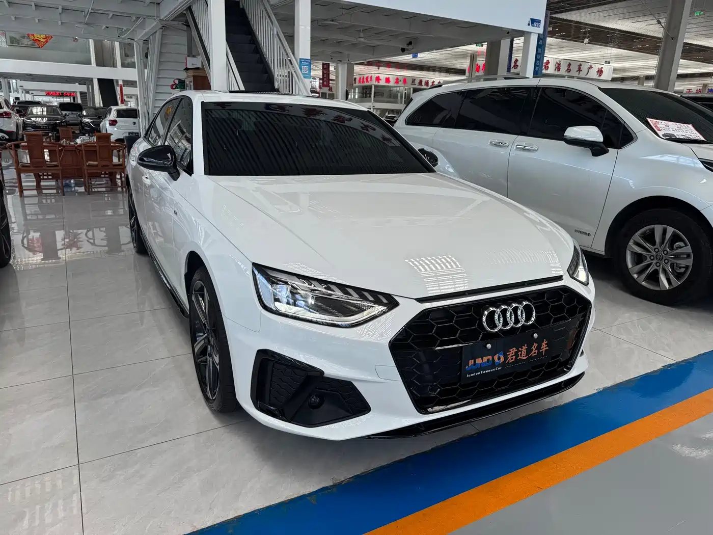 Audi A4L 2025 2025 2 Million Celebration Edition 40 TFSI Luxury Dynamic