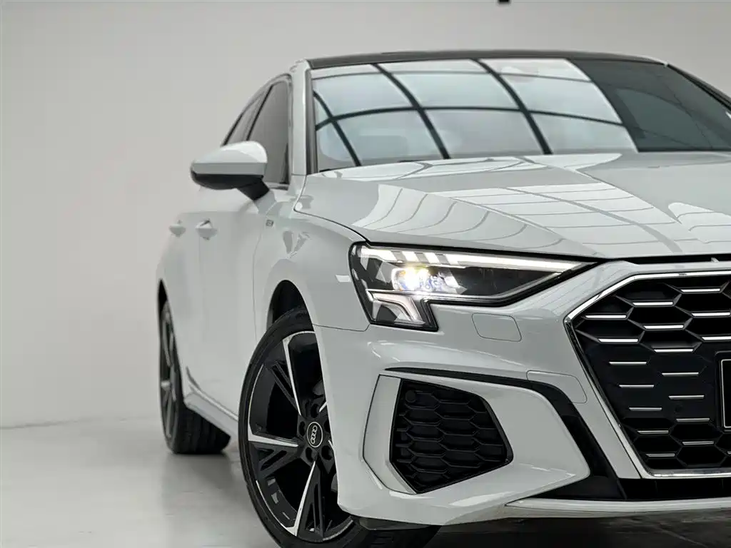 Audi A3 2023 Sportback 35 TFSI Fashion Sport фото 4